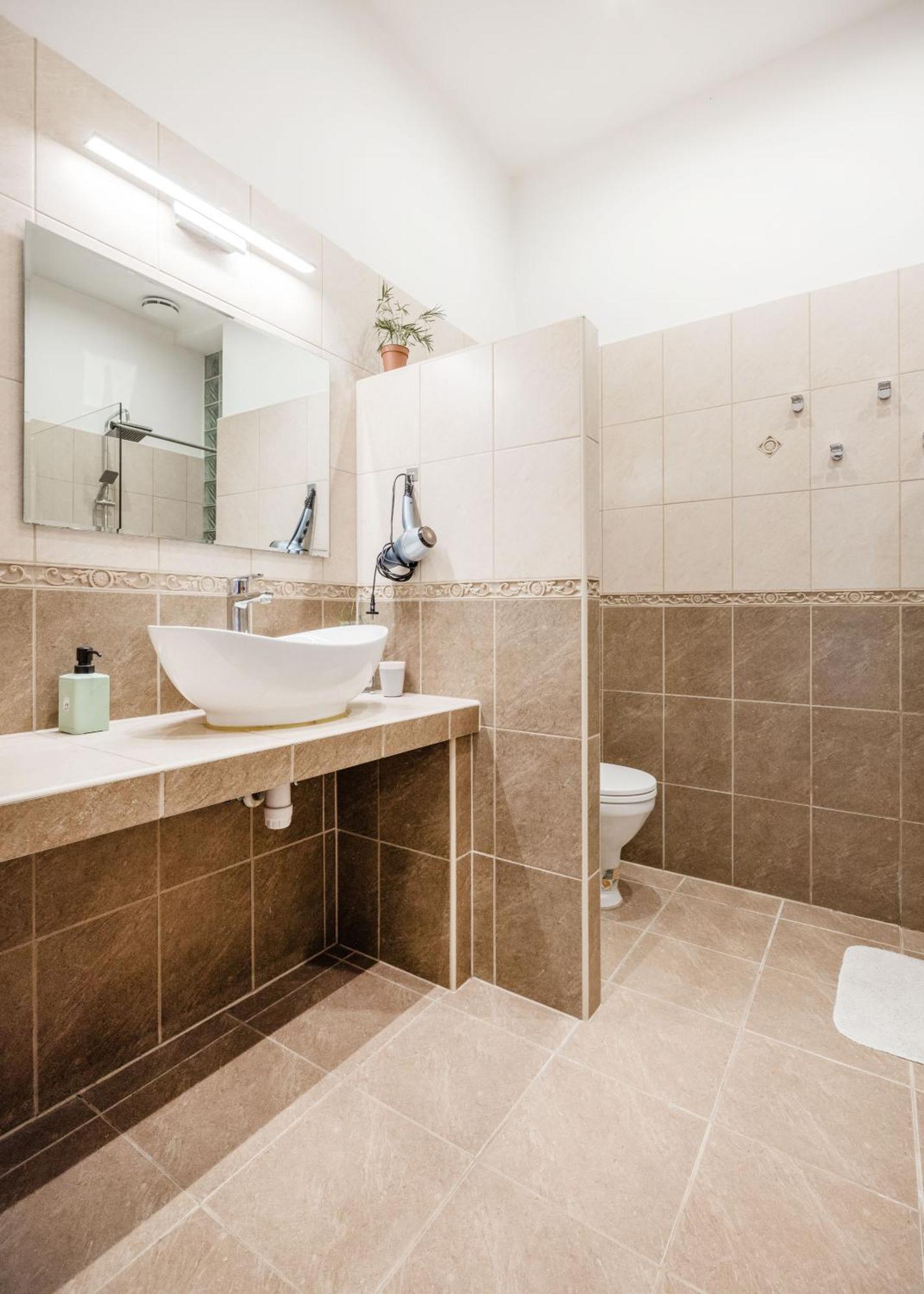 Modern Westend Citycenter Home ブダペスト エクステリア 写真
